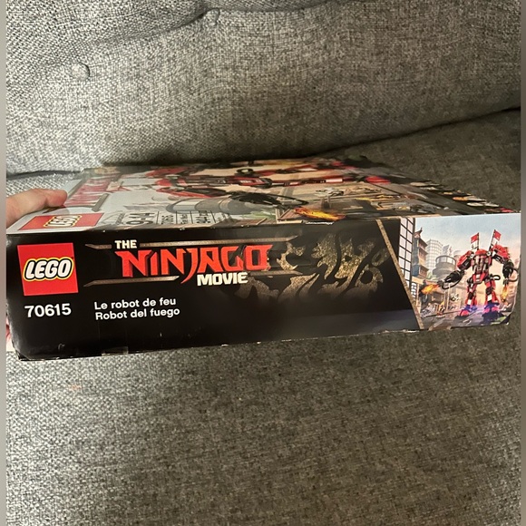 LEGO Ninjago Movie Fire Mech Set - Red and Black - Picture 6 of 9